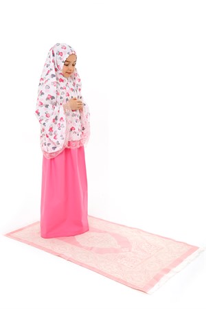 Kız Çocuk Namaz Elbisesi 3 Parçalı Seccadeli Küçük Kalp Baskılı Dantel Detaylı